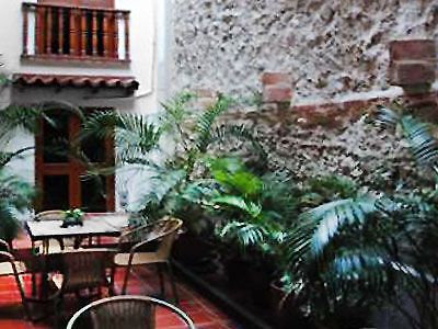 Colonial By Akel 2* Cartagena