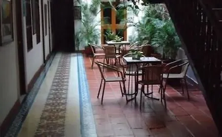 Colonial By Akel Hotel 2*